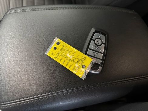 Used 2023 Ford Edge SEL w/ Convenience Package AWD/4WD image 30