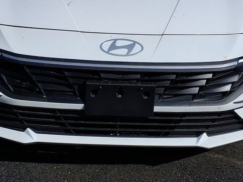 New 2026 Hyundai Elantra Sport FWD image 33