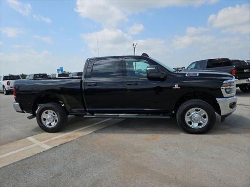 New 2026 RAM 2500 Tradesman AWD/4WD image 39