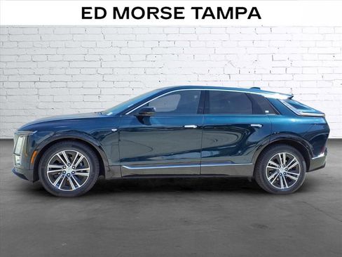 Used 2024 Cadillac Lyriq Luxury RWD image 2