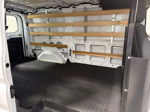 Used 2024 Ford Transit 250 Low Roof w/ Exterior Upgrade Package RWD image 10