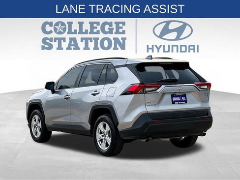 Used 2020 Toyota RAV4 XLE image 8