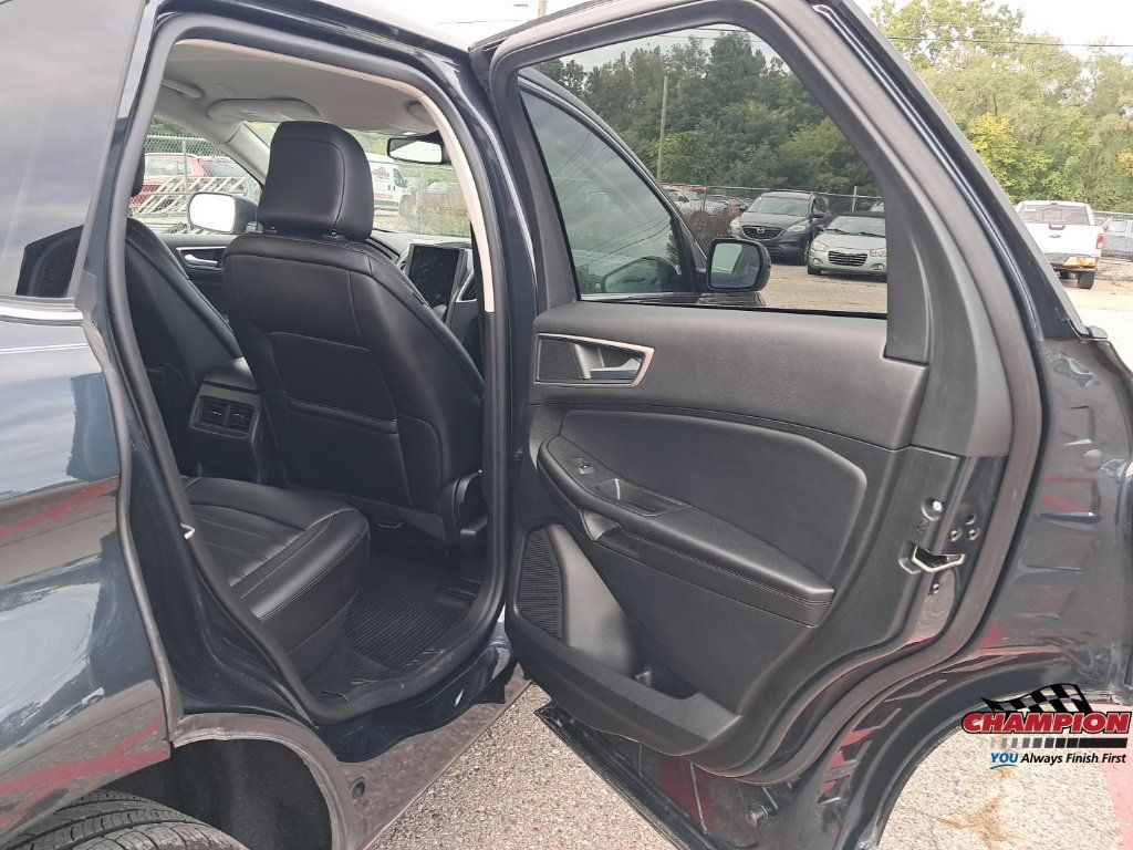 Used 2023 Ford Edge SEL AWD/4WD image 20