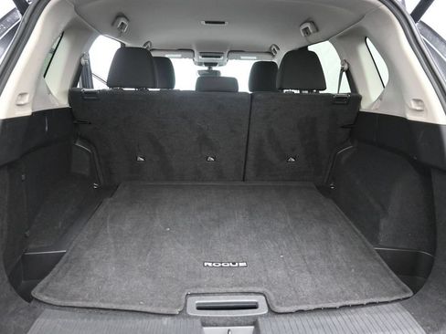 Used 2025 Nissan Rogue SV FWD image 23