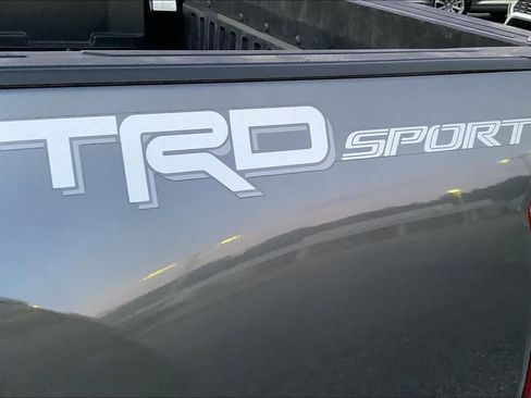 Used 2019 Toyota Tacoma TRD Sport RWD image 30