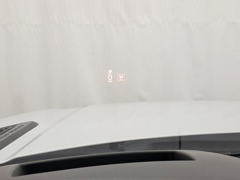 Used 2017 Land Rover Range Rover Sport SVR image 12