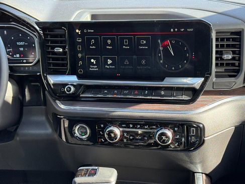 Used 2024 GMC Sierra 1500 SLT w/ SLT Premium Package image 12