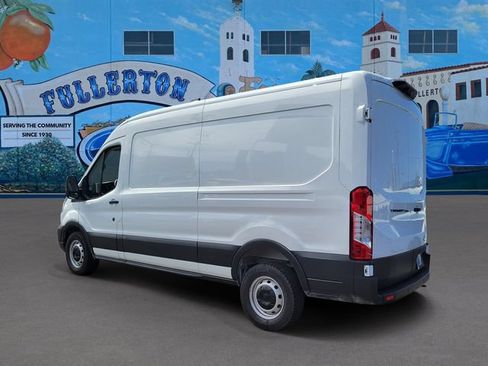 New 2026 Ford Transit 250 148 Medium Roof w/ Load Area Protection Package RWD image 4