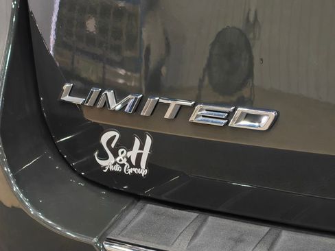 Used 2023 Ford Explorer Limited w/ Equipment Group 301A AWD/4WD image 74