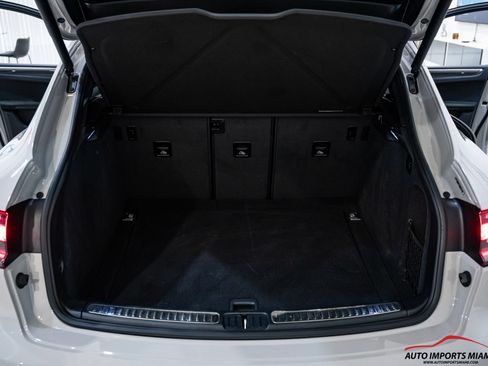 Used 2023 Porsche Macan GTS AWD/4WD image 55