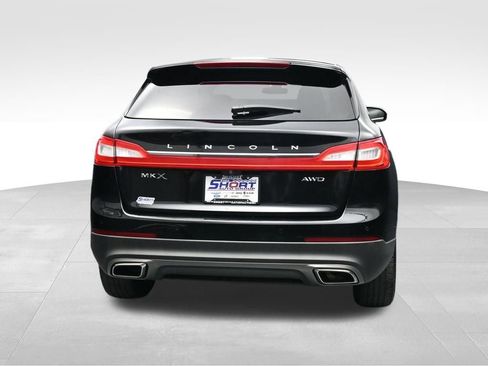 Used 2016 Lincoln MKX Reserve w/ Climate Package AWD/4WD image 4
