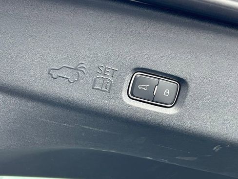 Certified 2025 Ford Expedition Active image 43