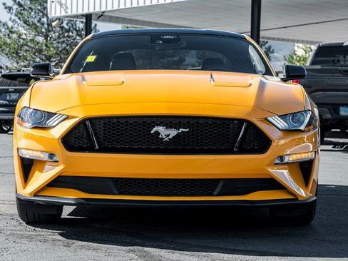 Used 2022 Ford Mustang GT Premium image 4
