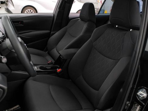 Used 2022 Toyota Corolla LE image 30