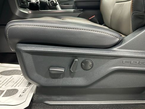 Used 2025 Ford F150 Lariat w/ Equipment Group 501A Mid image 13