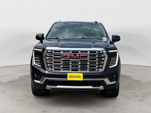 Used 2026 GMC Yukon XL Denali w/ Sun & Power Step Package AWD/4WD image 2
