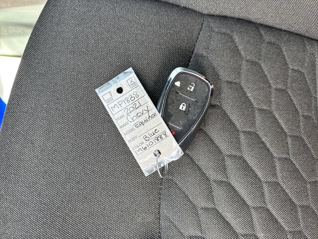 Used 2021 Chevrolet Equinox LT AWD/4WD image 29