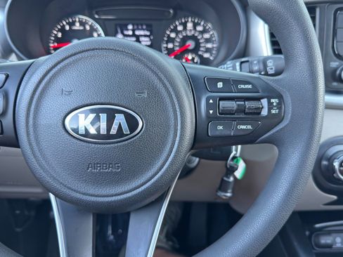 Used 2017 Kia Sorento LX image 20