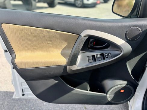 Used 2011 Toyota RAV4 Limited w/ Limited Extra Value Pkg image 13