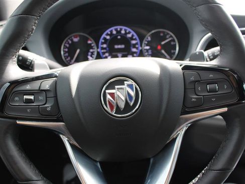 Used 2022 Buick Enclave Premium w/ Experience Buick Package image 17