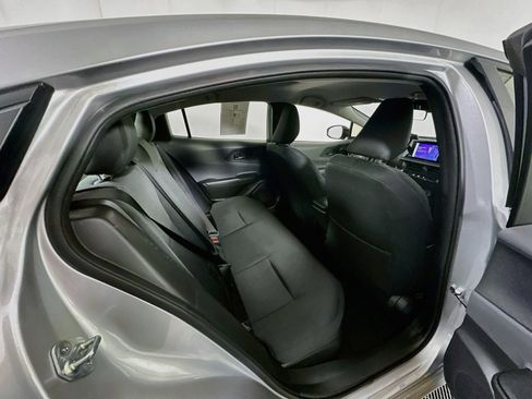 Used 2025 Toyota Prius LE FWD image 29