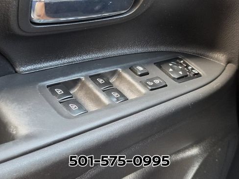 Used 2020 Mitsubishi Outlander FWD image 33