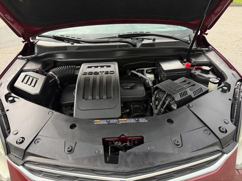 Used 2017 Chevrolet Equinox LT w/ Convenience Package AWD/4WD image 16