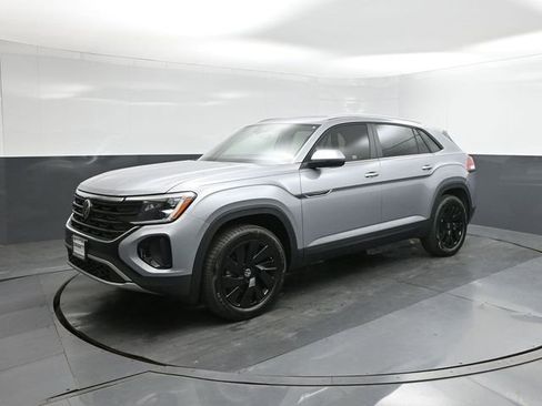 New 2026 Volkswagen Atlas Cross Sport SE image 34