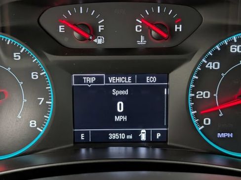 Used 2021 Chevrolet Equinox LS FWD image 20