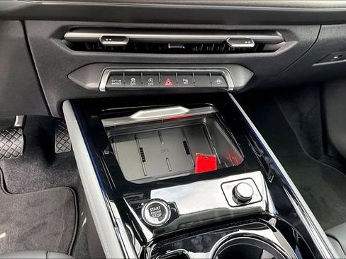 New 2026 Audi Q3 quattro 2.0T AWD/4WD image 26