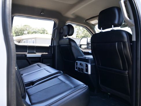 Used 2020 Ford F250 Lariat w/ Lariat Ultimate Package AWD/4WD image 45