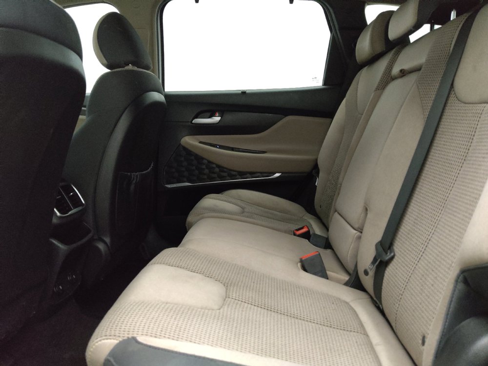 Used 2019 Hyundai Santa Fe SEL FWD image 18