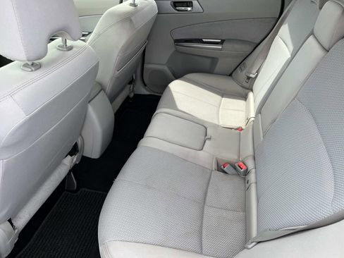 Used 2012 Subaru Forester 2.5X Premium AWD/4WD image 19