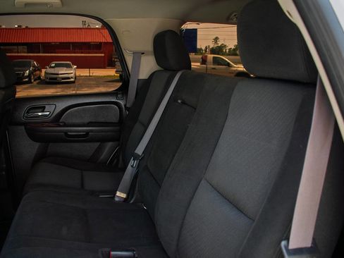 Used 2011 Chevrolet Tahoe LS RWD image 32