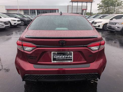 Used 2022 Toyota Corolla SE FWD image 4