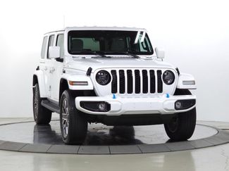 Used 2023 Jeep Wrangler Unlimited Sahara AWD/4WD video 1