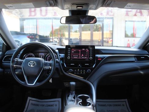 Used 2021 Toyota Camry LE image 19