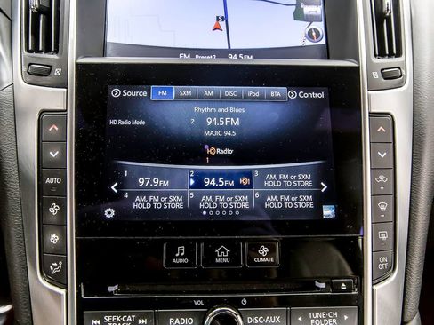 Used 2018 INFINITI Q60 3.0t Luxe w/ Sensory Package 3.0T Luxe RWD image 23