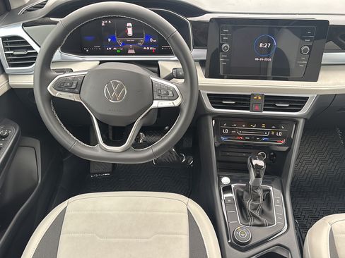 New 2026 Volkswagen Taos SE AWD/4WD image 19