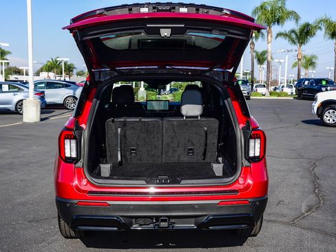 Used 2025 Ford Explorer ST-Line w/ Premium Package image 27