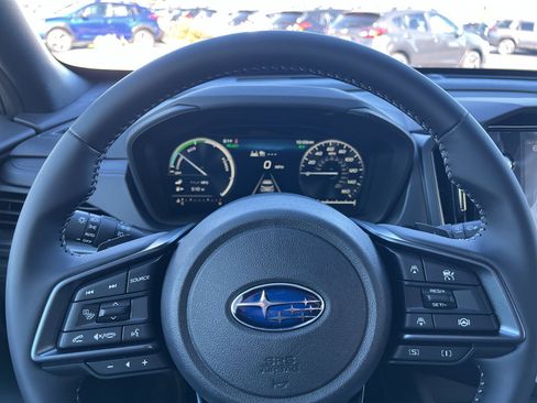 Used 2025 Subaru Forester Limited AWD/4WD image 11