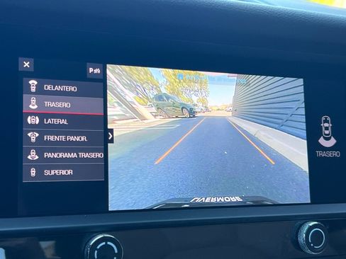 Certified 2024 Porsche Macan S AWD/4WD image 21