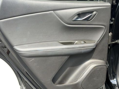 Used 2025 Chevrolet Blazer LT FWD image 30