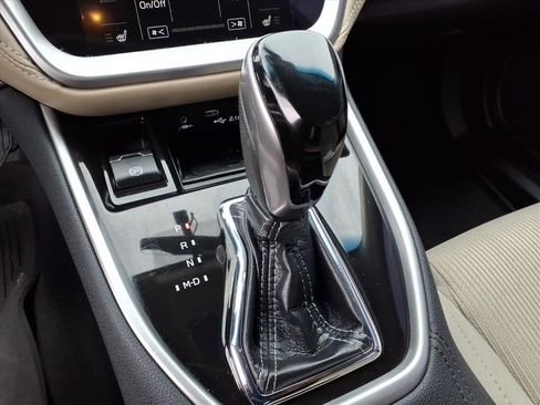 Used 2021 Subaru Legacy Premium image 8