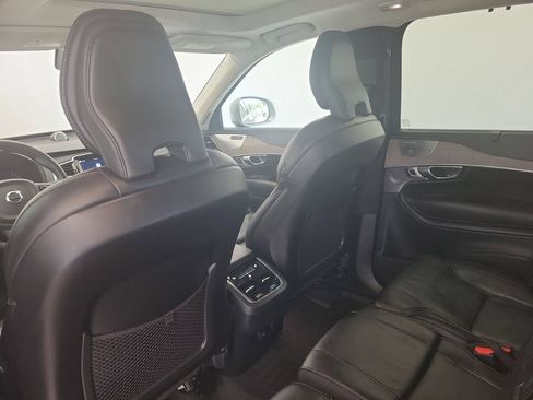 Used 2023 Volvo XC90 B6 Ultimate w/ Lounge Package AWD/4WD image 15