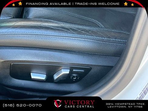 Used 2019 BMW 530i xDrive w/ M Sport Package image 10