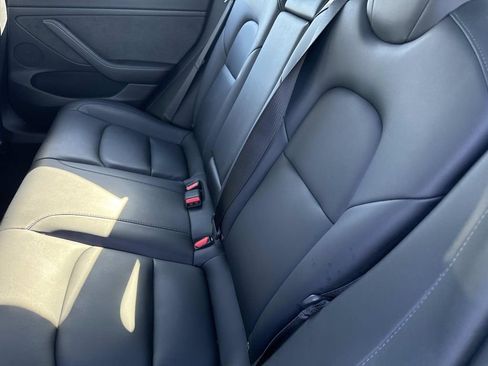 Used 2023 Tesla Model 3 Standard Range image 13