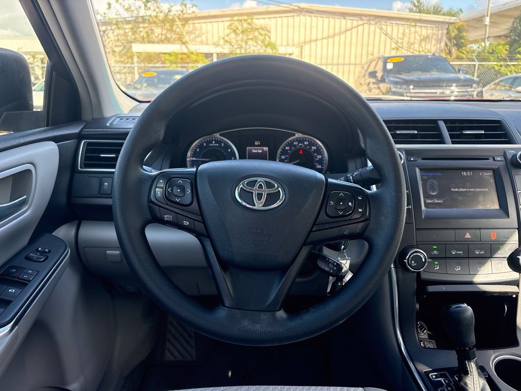 Used 2016 Toyota Camry LE FWD image 22