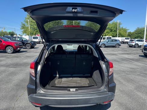 Used 2016 Honda HR-V EX image 9