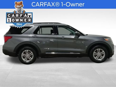 Certified 2023 Ford Explorer XLT w/ Equipment Group 202A AWD/4WD image 2